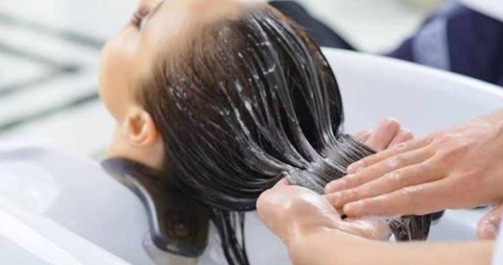 wash hair
