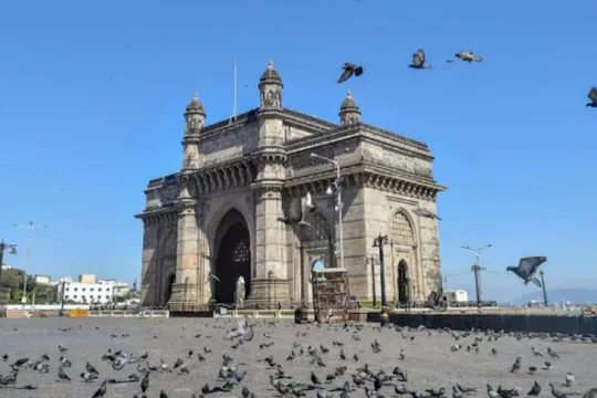 ओमाइक्रोन के डर के बीच, मुंबई में आज से 7 जनवरी तक धारा 144 लागू - दिशा-निर्देश देखें » #1 Entertainment & Top News Blog