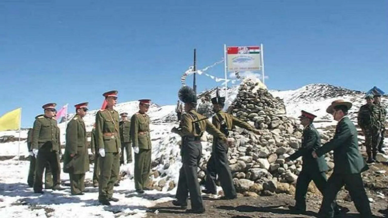 भारत-चीन 14वें दौर की सैन्य वार्ता आगे नहीं बढ़ पाई