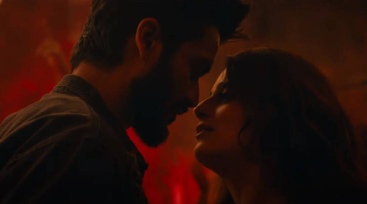 Shiddat Title Track Song