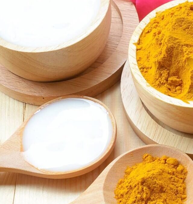 Best Home Remedies for Tan Removal: Turmeric and Milk