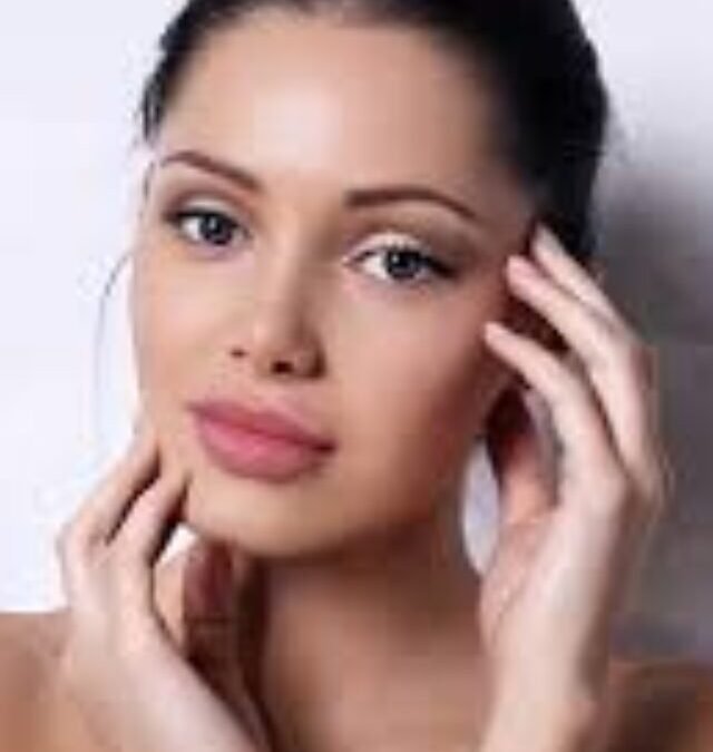 Avoid These Mistakes After Makeup to Keep Your Skin Radiant