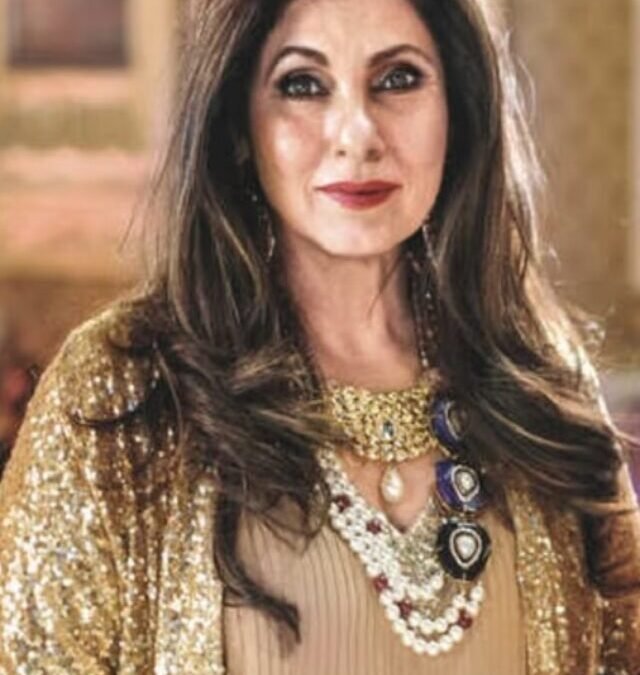 Dimple Kapadia’s Hilarious Statement About Daughter Twinkle Khanna at Mumbai Film Festival