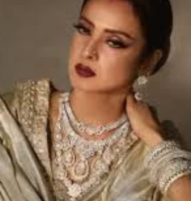 Rekha’s Makeup Tips and Beautiful Memories with Archana Puran Singh: An Interesting Journey