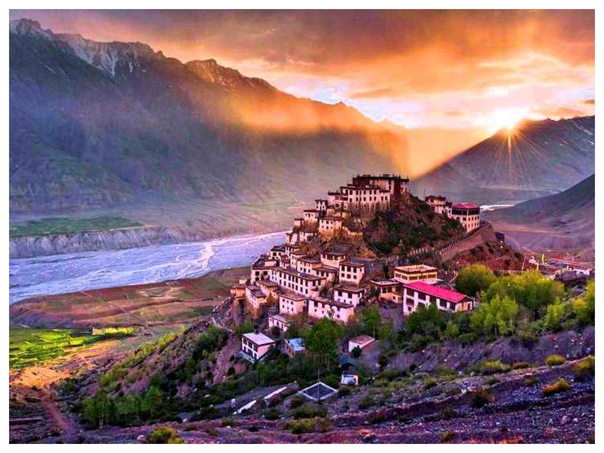 स्पीति वैली "दिसंबर में स्नोफॉल, गैंगटॉक, स्पीति वैली, लेह लद्दाख यात्रा, एडवेंचर ट्रिप, बर्फीली वादियां"