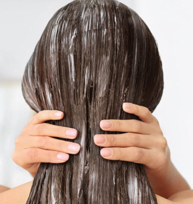 Is It Right to Use Conditioner Every Day? Expert Opinion and the Right Way!