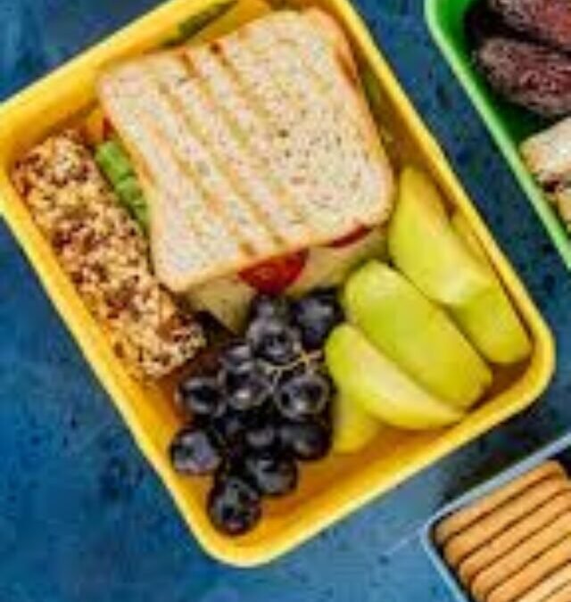 Smart Tiffin Packing Tips for Summer – Keep Your Lunch Fresh & Safe