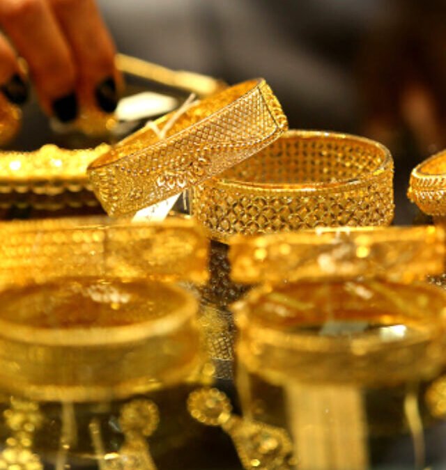 Gold Price Prediction: Goldman Sachs Sets Target at 4500 USD per Ounce — What It Means for India

Gold Price Prediction: Goldman Sachs Sets Target at 4500 USD per Ounce — What It Means for India