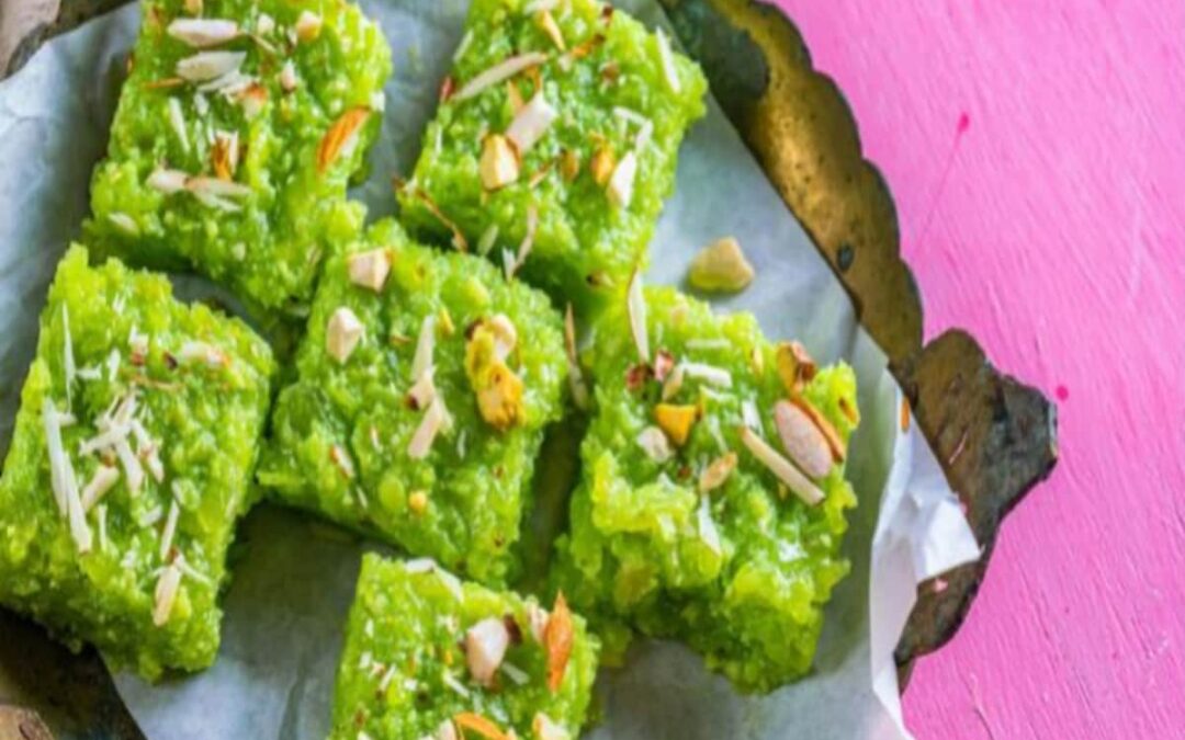 नवरात्रि में घर पर बनाएं स्वादिष्ट नारियल और लौकी बर्फी – जानें आसान रेसिपी