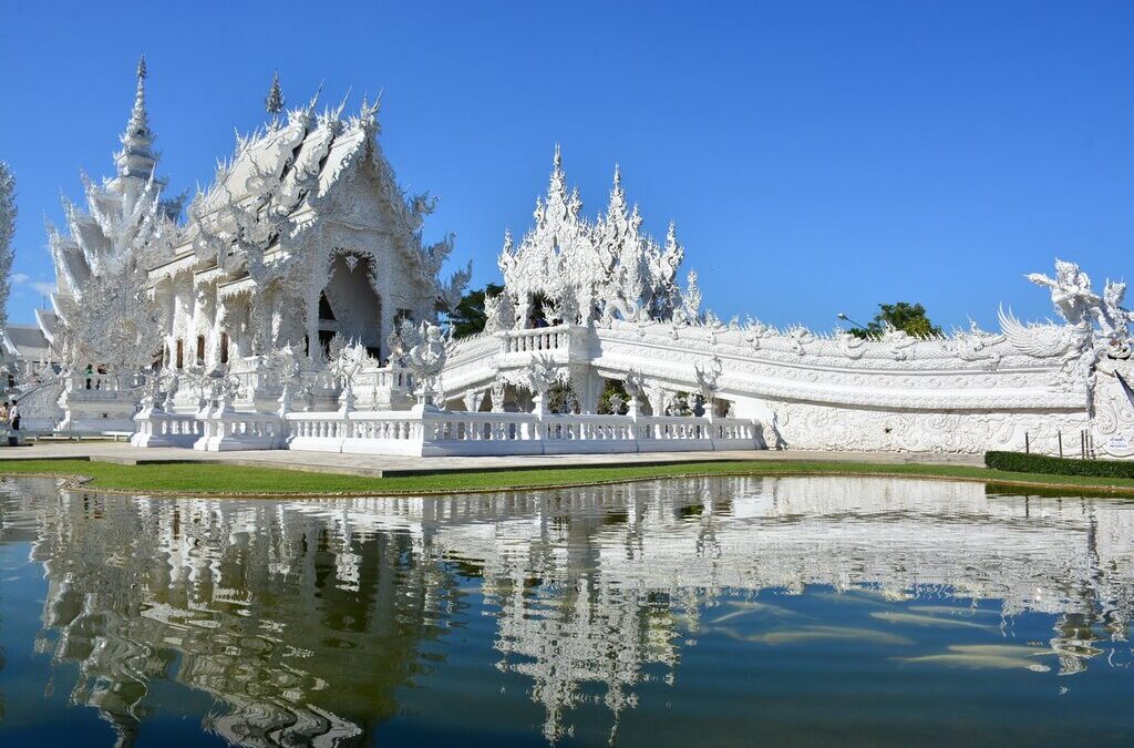 Thailand White Temple Wat Rong Khun travel destination Thai Taj Mahal Chiang Rai tourist attraction best temple in Thailand