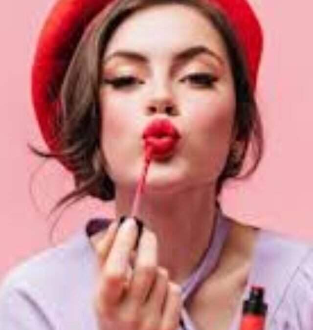 Lipstick Buying Hack: Finger Press Trick Korean Girls Use to Find Perfect Shade for Every Skin Tone