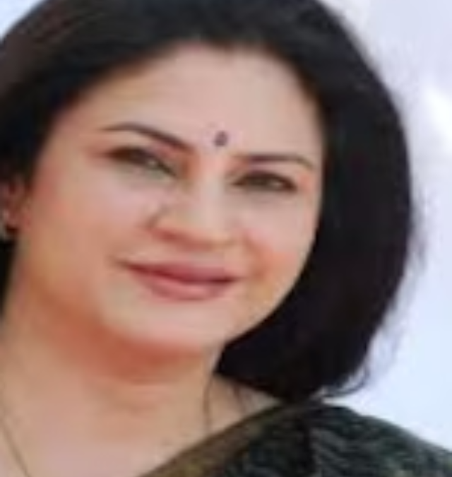 Kunika Sadanand and Kumar Sanu Viral Photo Sparks Buzz, Know the Truth Behind It