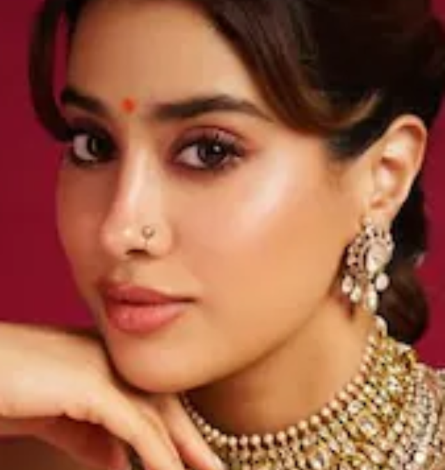 Shocking Outburst! Janhvi Kapoor Slams Paparazzi Over Inappropriate Zoom