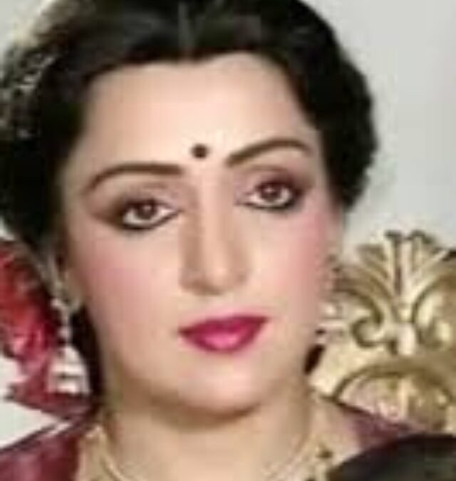 Actor Wanted to Liplock Hema Malini What Happened Next Will Shock You