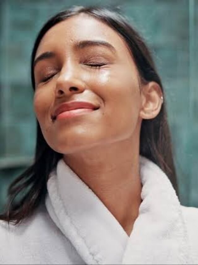 ₹50 DIY Face Toner for Instant Monsoon Glow